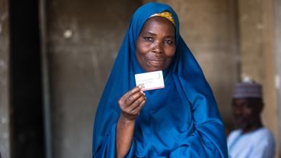 When people flee from conflict, they are often forced to leave their livelihoods and farms behind. In Nigeria, we've provided food vouchers so displaced people can purchase what they need to feed their families while they work to restore their lives. PHOTO: Tom Saater for Prosper Global
