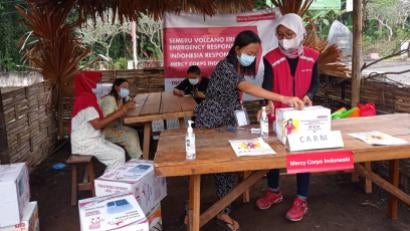 Participants provided feedback at a cooking kits distribution site. In speaking with community members, we found that those with the most needs were pregnant women, those with children under five years old, people with disabilities, and elderly people.